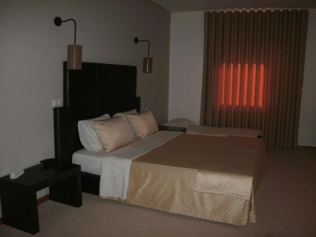 Santo Thyrso Hotel Santo Tirso Habitación foto