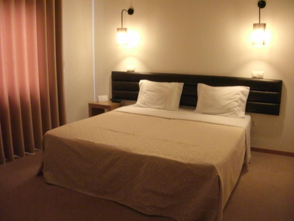 Santo Thyrso Hotel Santo Tirso Habitación foto